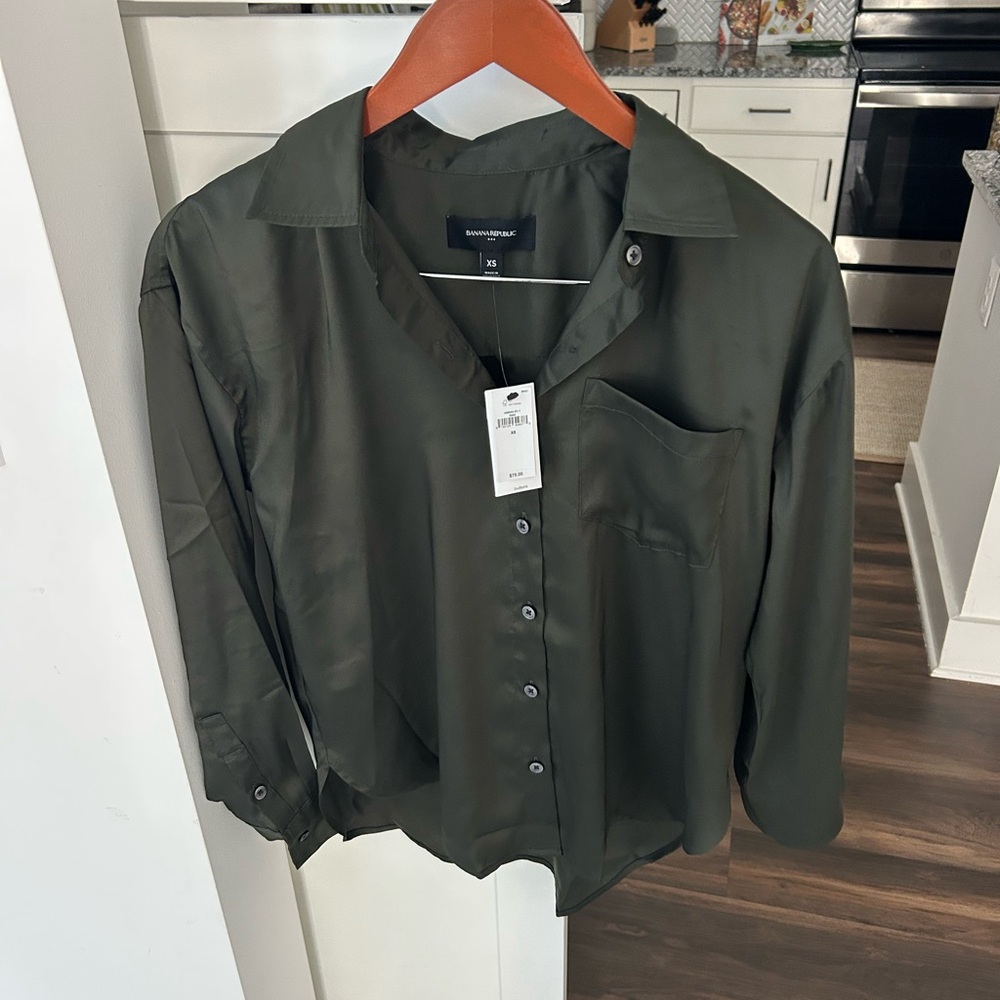 Banana Republic Olive Button Down Shirt